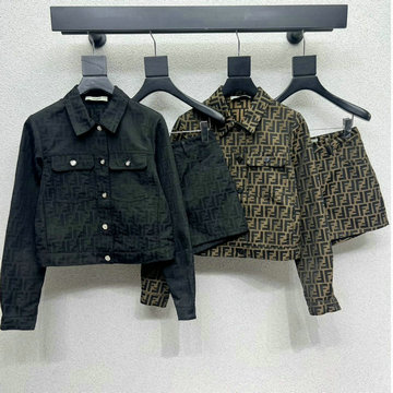 商品名称：フェンディ FENDI XG-TZFD25003 2025年新作 FF ジャカード 上下セット ロングスリーブ ジャケット ショートパンツ 2つセット レディース