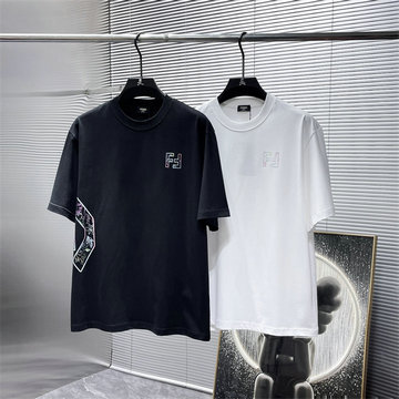 商品名称：フェンディ FENDI JS-TDFD250032025年新作 コットンジャージー Tシャツ 半袖 クルーネック ユニセックス