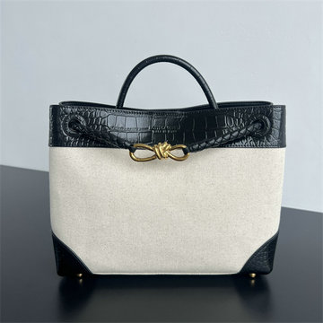 ボッテガヴェネタ BOTTEGAVENETA aj-BOV743572PEBK 2025年新作 スモール アンディアーモ トップハンドルバッグ トートバッグ ハンドバッグ