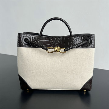 ボッテガヴェネタ BOTTEGAVENETA aj-BOV743572PESK2025年新作 スモール アンディアーモ トップハンドルバッグ トートバッグ ハンドバッグ