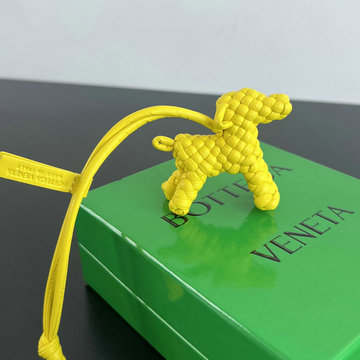 商品名称：ボッテガヴェネタ BOTTEGAVENETA aj-BOV807068Y 2025年新作 ドッグ バッグチャーム キーホルダー キーケース