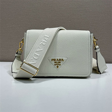 商品細詳を見る:プラダ PRADA 99-PD1BD314PBS2025年新作 スモール フラップバッグ ショルダーバッグ カーフレザー レディース