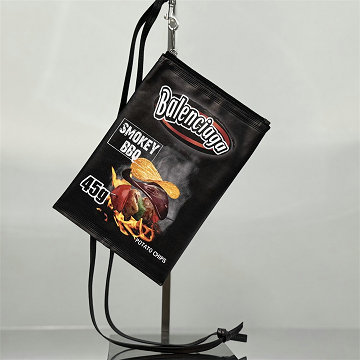 商品名称：バレンシアガ BALENCIAGA GH-BA0002BK 2025年新作 ポテチバッグ 携帯かばん スマートフォンバッグ ショルダーバッグ