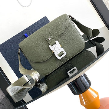クリスチャンディオール CHRISTIAN DIOR GH-CD1049LNG 2025年新作 サドル ポーチ ミニバッグ ショルダーバッグ レザー レディース