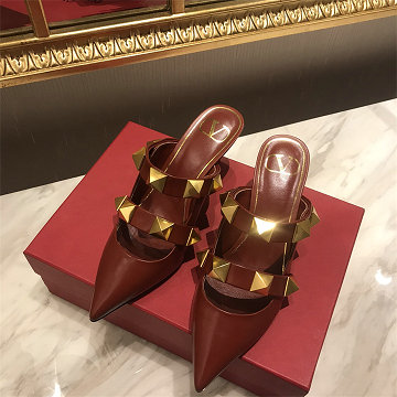 ヴァレンティノ Valentino 26-VTJ25017DJJ 2025年新作 ロックスタッズ ミディヒールミュール スライドサンダル レディース スリッパ