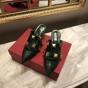 ヴァレンティノ Valentino 26-VTJ25017DJM 2025年新作 ロックスタッズ ミディヒールミュール スライドサンダル レディース スリッパ