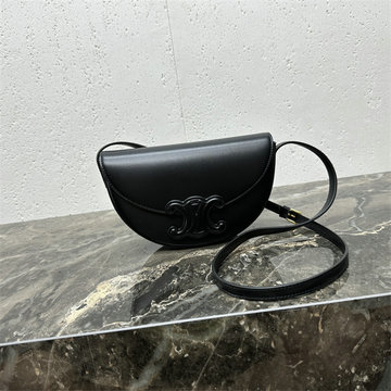 セリーヌ CELINE 2025年新作 スモール ブザス ショルダーバッグ フラップバッグ スムースカーフスキン