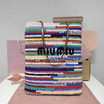 商品名称：ミュウミュウ MIUMIU 057-MM5BG24TCH2025年新作 ラフィアエフェクトウーブン トートバッグ 肩掛け ショルダーバッグ レディース