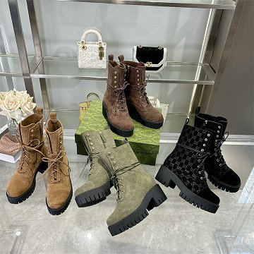 商品細詳を見る:グッチ GUCCI 26-GGJ25026 2025年新作 マーティンブーツ ショートブーツ レースアップシューズ レディース