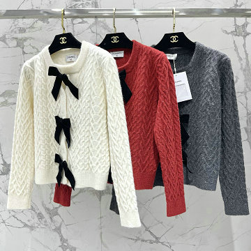 商品細詳を見る:シャネル CHANEL 2026年新作 ロングスリーブ ニットセーター カーディガン クルーネック トップスコート レディース