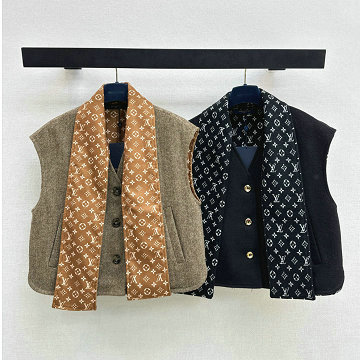 商品細詳を見る:ルイヴィトン LOUISVUITTON 2026年新作 モノグラムスカーフ ジレ ベスト タンクトップ ウールコート レディース