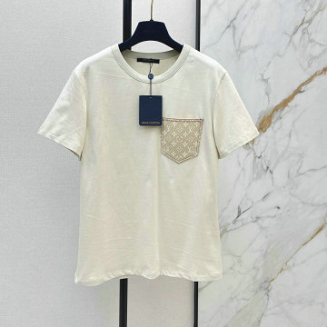 商品名称：ルイヴィトン LOUISVUITTON 2026年新作 シグネチャー ポケットTシャツ ショートスリーブ コットンジャージー クルーネック レディース