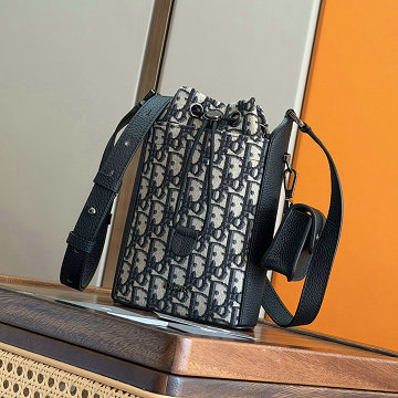 商品細詳を見る:クリスチャンディオール CHRISTIAN DIOR 2025年新作 バケットバッグ ショルダーバッグ オブリークジャカード