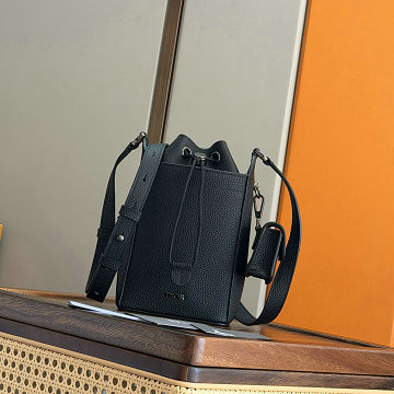 商品細詳を見る:クリスチャンディオール CHRISTIAN DIOR 2025年新作 バケットバッグ ショルダーバッグ レザー