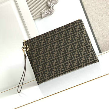 商品名称：フェンディ FENDI 2025年新作 7N0178 FFジャカード クラッチポーチ ストラップ付き 手持ちかばん