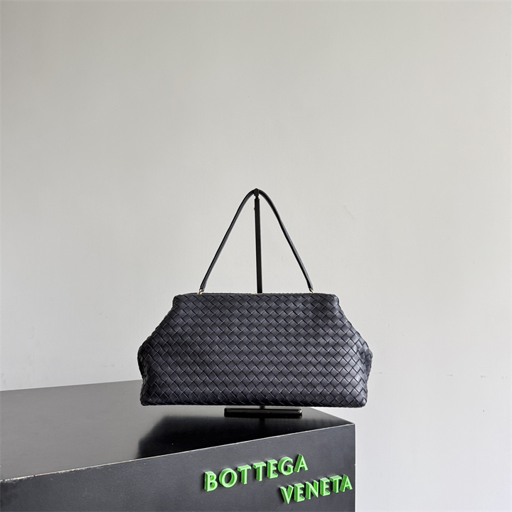 商品名称：ボッテガヴェネタ BOTTEGAVENETA 2026年 ファッションショー トートバッグ ハンドバッグ 肩掛け ショルダーバッグ レディース