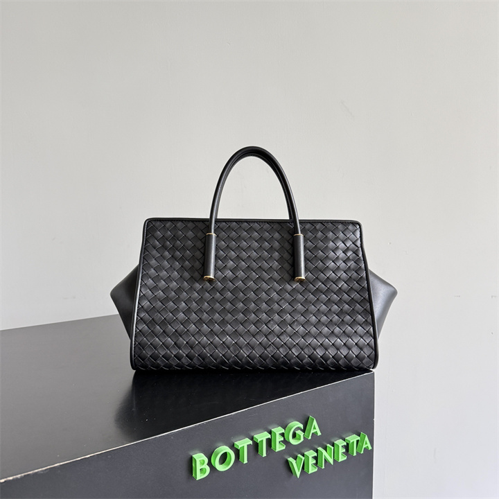 商品名称：ボッテガヴェネタ BOTTEGAVENETA 2026年 バーバラ トートバッグ ハンドバッグ 肩掛け ショルダーバッグ レディース