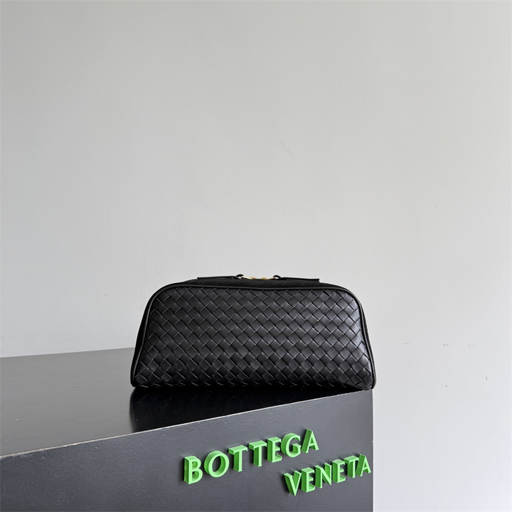 商品名称：ボッテガヴェネタ BOTTEGAVENETA 2026年 ミディアム ノド ポーチ クラッチバッグ 手持ちかばん