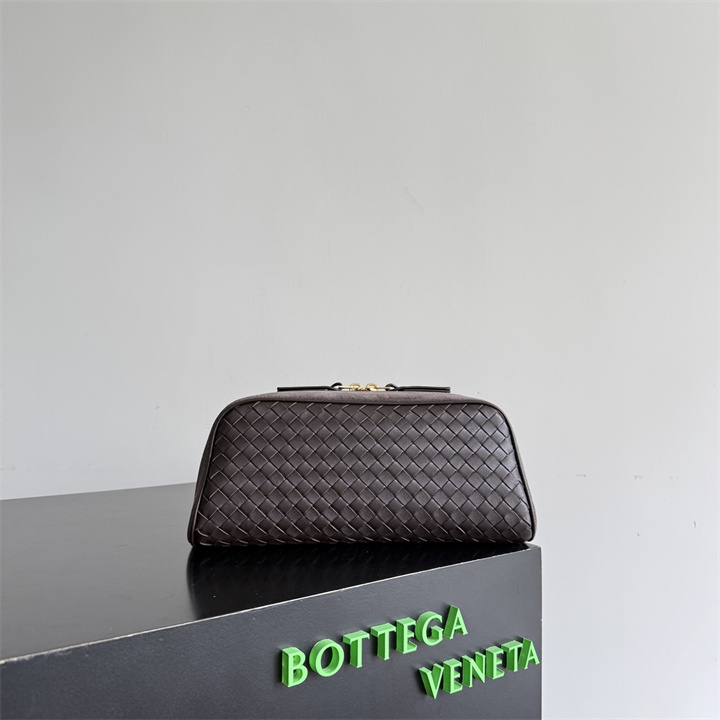商品名称：ボッテガヴェネタ BOTTEGAVENETA 2026年 ミディアム ノド ポーチ クラッチバッグ 手持ちかばん
