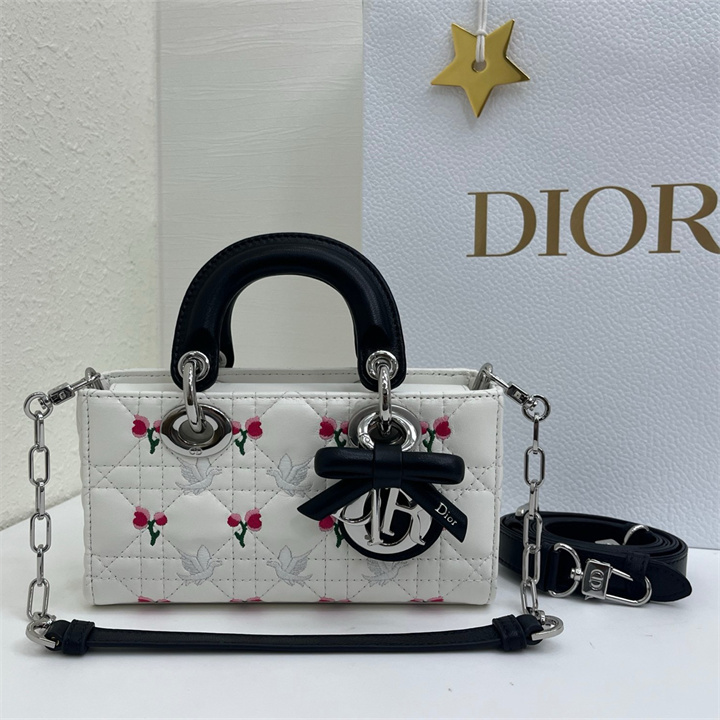 商品細詳を見る:クリスチャンディオール CHRISTIAN DIOR 2026年 レディ D-ジョイ トートバッグ ショルダーバッグ レディース
