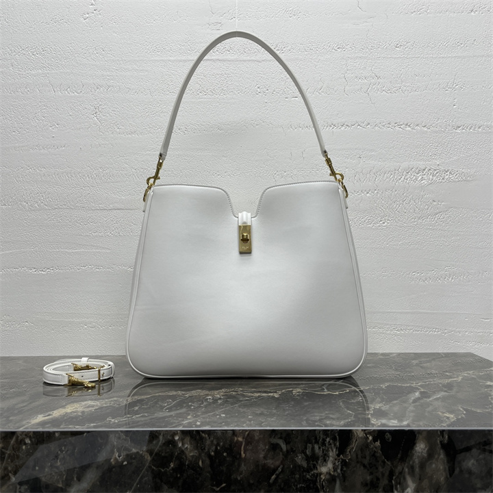 セリーヌ CELINE 2026年 ミディアム カミーユ 16 セーズ ソフト バッグ ショルダーバッグ スムースカーフスキン