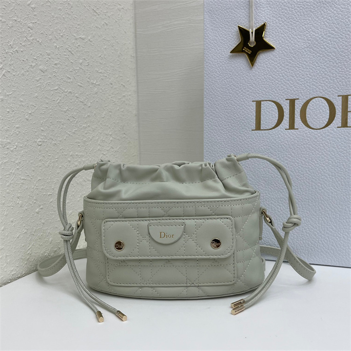 商品名称：クリスチャンディオール CHRISTIAN DIOR 2026年 トラベル バケットバッグ ショルダーバッグ レディース