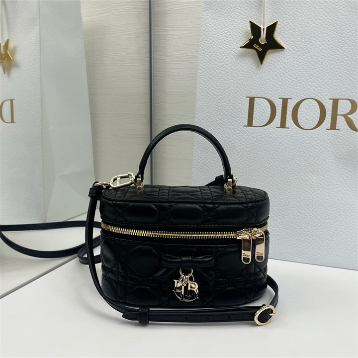 商品名称：クリスチャンディオール CHRISTIAN DIOR 2026年 ハンドバッグ クラッチバッグ ポーチ ショルダーバッグ