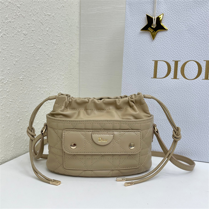 商品名称：クリスチャンディオール CHRISTIAN DIOR 2026年 トラベル バケットバッグ ショルダーバッグ レディース