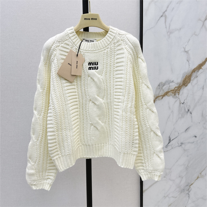 商品名称：ミュウミュウ MIUMIU 2026年 レディース ニット セーター 長袖 クルーネック シンプル 秋冬 カジュアル トップス