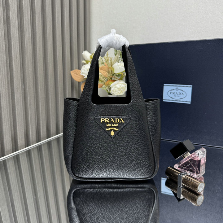 プラダ PRADA 2026年 1BA349 リエゾン ミニ レザー ハンドバッグ トートバッグ カーフレザー レディース