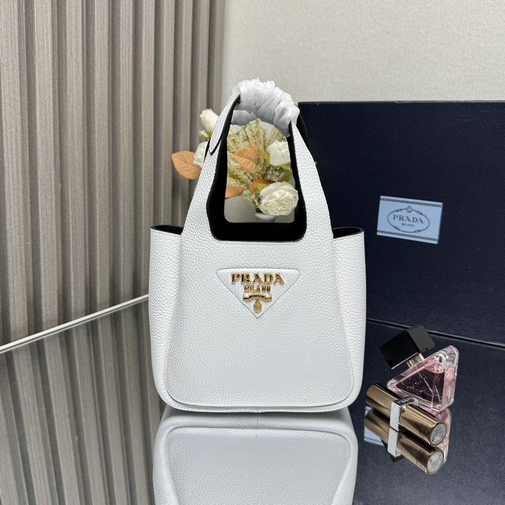 プラダ PRADA 2026年 1BA349 リエゾン ミニ レザー ハンドバッグ トートバッグ カーフレザー レディース