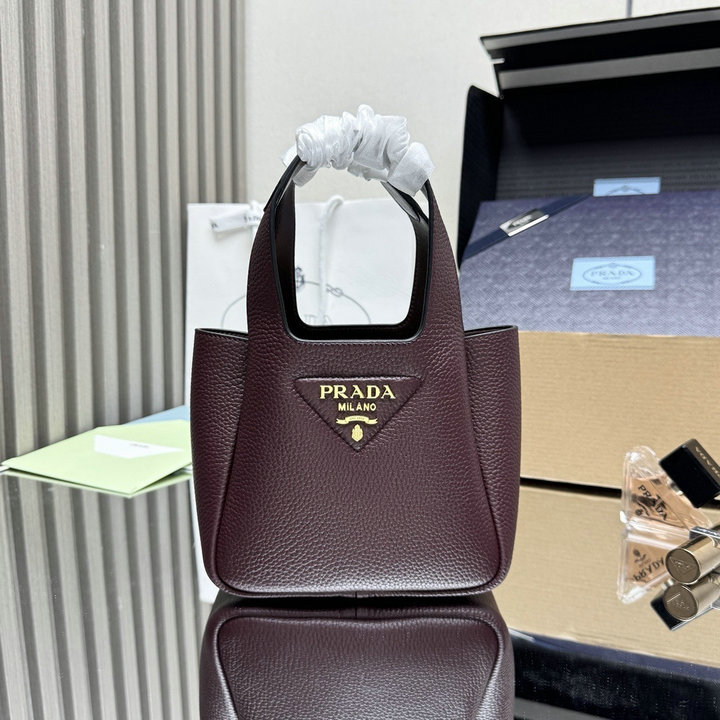 商品名称：プラダ PRADA 2026年 1BA349 リエゾン ミニ レザー ハンドバッグ トートバッグ カーフレザー レディース