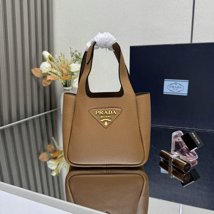プラダ PRADA 2026年 1BA349 リエゾン ミニ レザー ハンドバッグ トートバッグ カーフレザー レディース