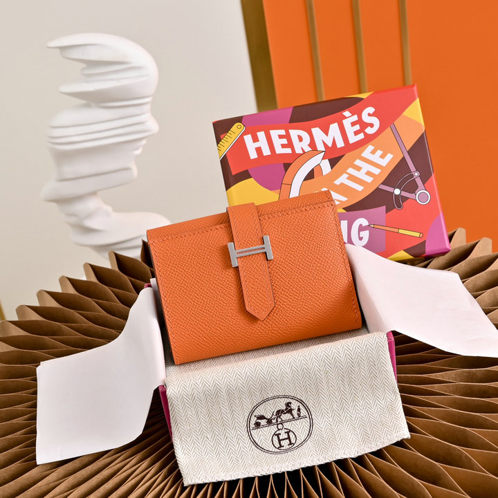 商品名称：エルメス HERMES 2026年 ベアン 三つ折り短財布 カード入れ ヴォーエプソン