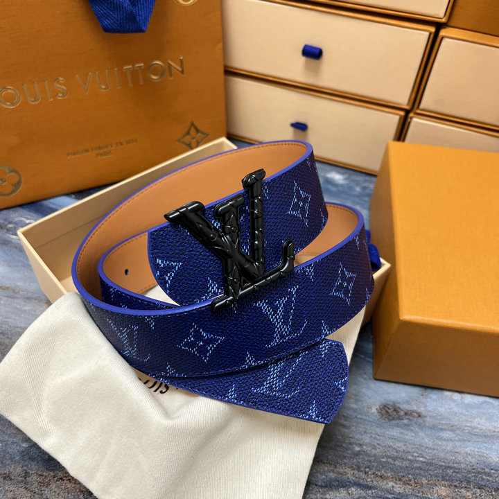 商品名称：ルイヴィトン LOUISVUITTON 2026年新作 ベルト LV ディメンション モノグラム ヘリテージ 40MM リバーシブル