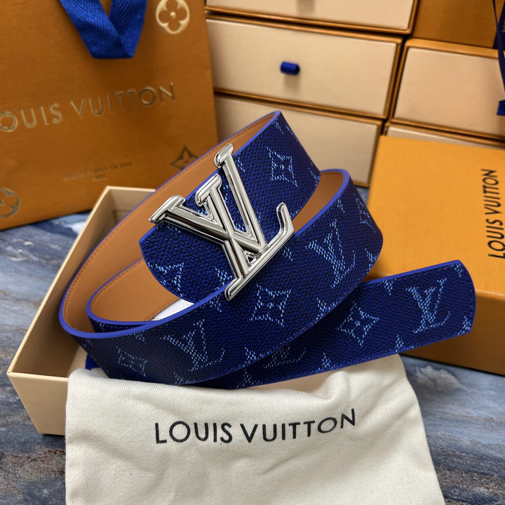 商品名称：ルイヴィトン LOUISVUITTON 2026年新作 ベルト LV ディメンション モノグラム ヘリテージ 40MM リバーシブル