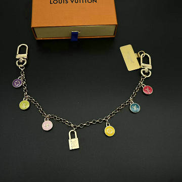商品名称：ルイヴィトン LOUISVUITTON 2026年新作 バッグチャーム LV コンフェッティ チェーン キーホルダー キーリング