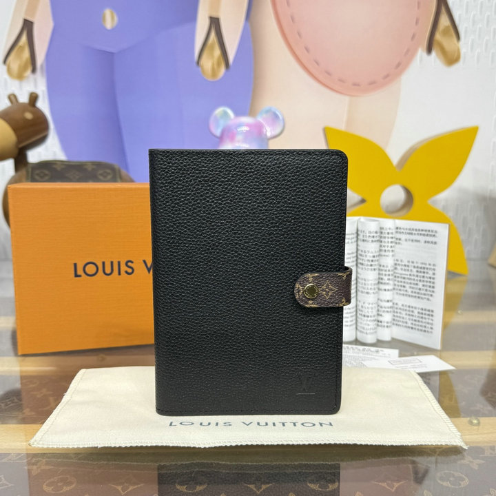 商品名称：ルイヴィトン LOUISVUITTON 2026年新作 ノートブックカバーPM シャルル 手帳カバー レザー