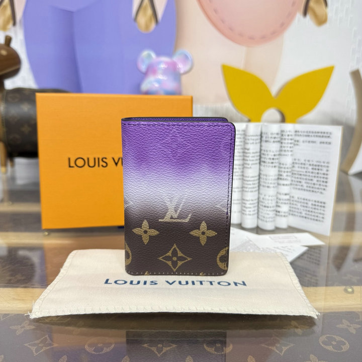 商品細詳を見る:ルイヴィトン LOUISVUITTON 2026年新作 オーガナイザー ドゥ ポッシュ パスポートケース カードケース モノグラムキャンパス