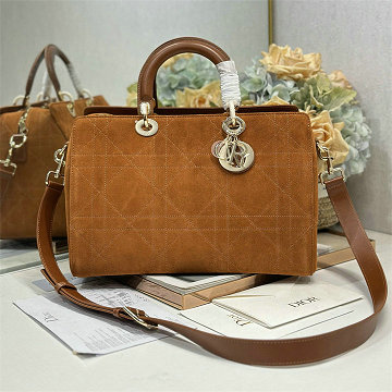 商品細詳を見る:クリスチャンディオール CHRISTIAN DIOR 025-CD1441RZS 2025年新作 レディ ディオール ハンドバッグ トートバッグ ショルダーバッグ