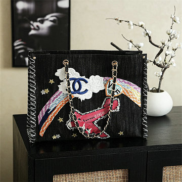 商品細詳を見る:シャネル CHANEL 025-CH2838BK 2026年新作 2.55 ハンドバッグ チェーンポーチ ショルダーバッグ レディース