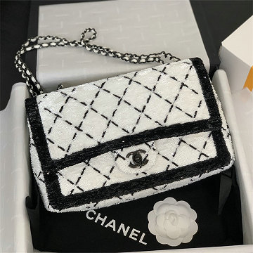 商品細詳を見る:シャネル CHANEL 025-CH4063BBS 2026年新作 スモール ハンドバッグ チェーンポーチ ショルダーバッグ レディース