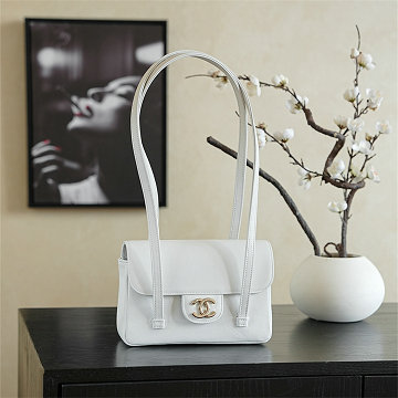 商品細詳を見る:シャネル CHANEL025-CH4822PBS  2026年新作 スモール トートバッグ ショルダーバッグ レディース