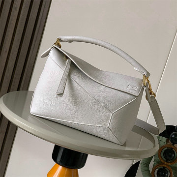 商品細詳を見る:ロエベ LOEWE 025-LE052239LJBS 2026年新作 スモール パズル ハンドバッグ 2way ショルダーバッグ レディース レザー