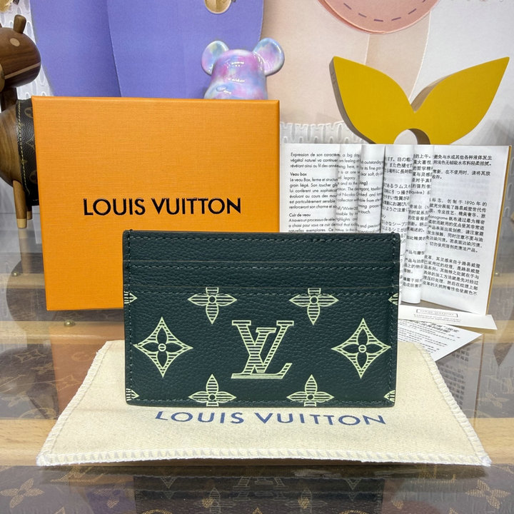 商品名称：ルイヴィトン LOUISVUITTON 2026年新作 M14791G ポルト カルト ダブル カードケース カードポケット 名刺れ モノグラム シャドウ レザー