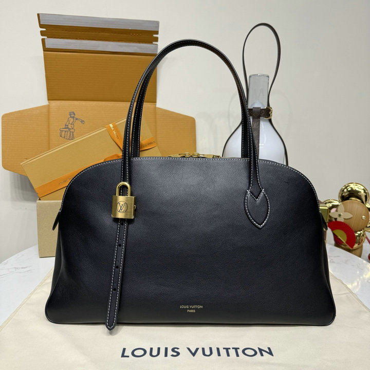 商品名称：ルイヴィトン LOUISVUITTON 2026年新作 M26257 ロウキー ダッフル トートバッグ ハンドバッグ ショルダーバッグ カーフレザー