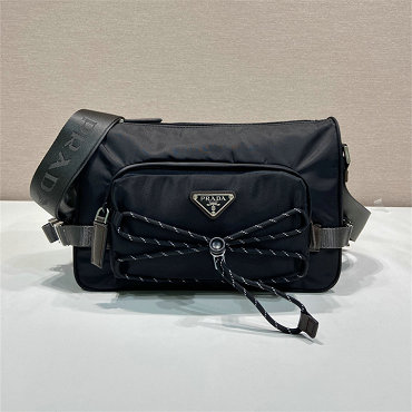 商品名称：プラダ PRADA 025-PD2VH192BBK 2026年新作 メッセンジャーバッグ ショルダーバッグ メンズ