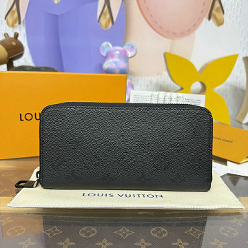 商品名称：ルイヴィトン LOUISVUITTON 2026年新作 M28048 ジッピー ウォレット ホリゾンタル ファスナー長財布 モノグラム ミッドナイト キャンバス