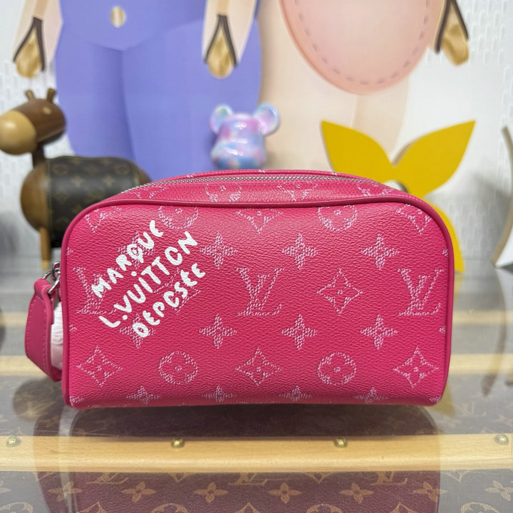 商品名称：ルイヴィトン LOUISVUITTON 2026年新作 M26870 ミニ ドップ キット 手持ちかばん 洗面具収納 ポーチ 旅行かばん モノグラム ヘリテージ キャンバス