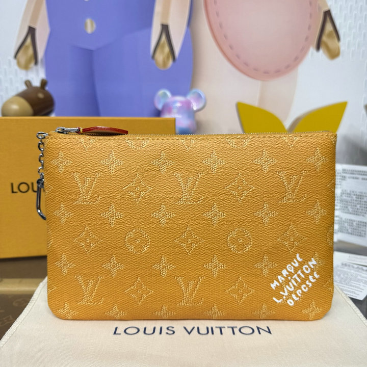 商品細詳を見る:ルイヴィトン LOUISVUITTON 2026年新作 キーポーチ クラッチバッグ 手持ちかばん モノグラム ヘリテージ キャンバス
